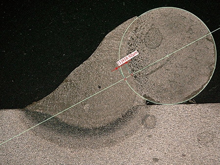 亚微米级测量也是可能的。