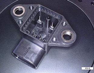 观察、分析和检查注塑缺陷和成型材料